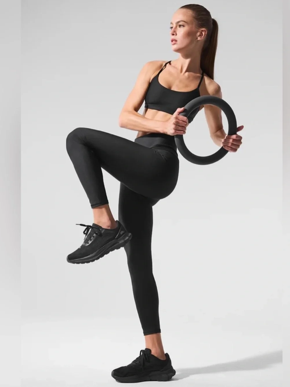 ALO yoga airlift High-Waist Black Sculpting Women’s leggings (7/8 Length)